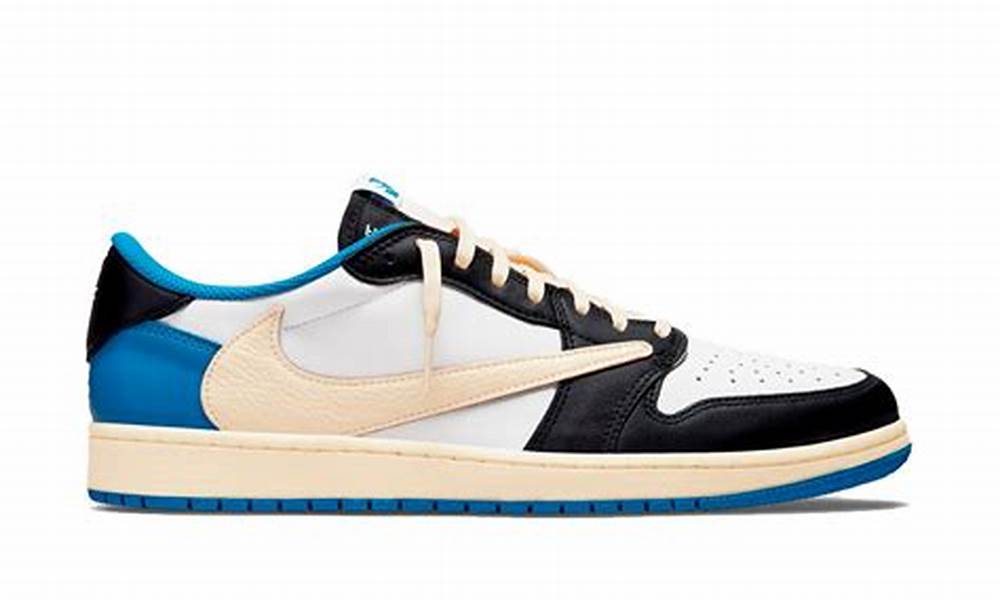 AIR JORDAN 1 LOW TRAVIS SCOTT X FRAGMENT