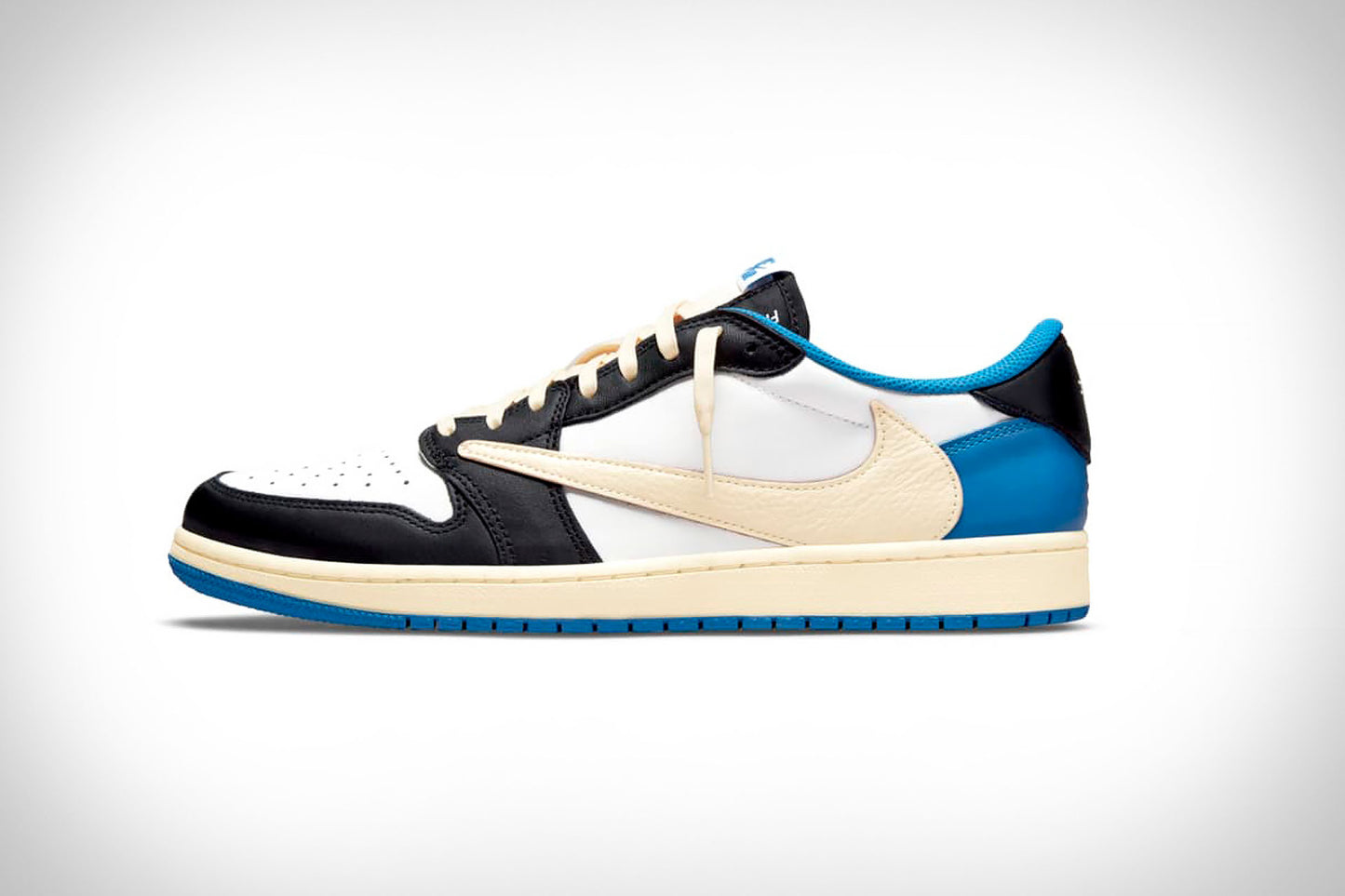 AIR JORDAN 1 LOW TRAVIS SCOTT X FRAGMENT