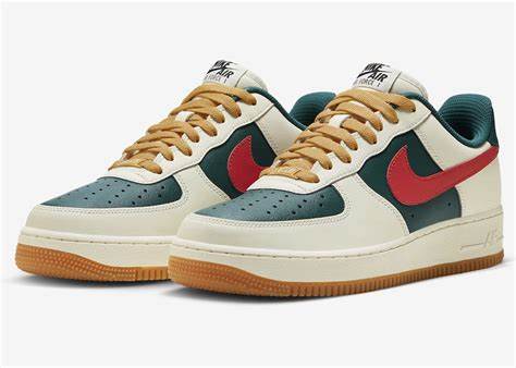 AIR FORCE 1 LOW 'SAIL/GREEN RED'