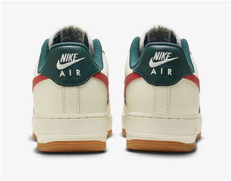 AIR FORCE 1 LOW 'SAIL/GREEN RED'